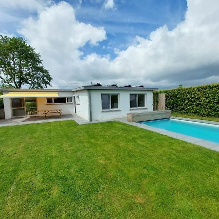 Vakantiewoning Met Permanent Verwarmd Zwembad En Sauna Koekelare 외부 사진