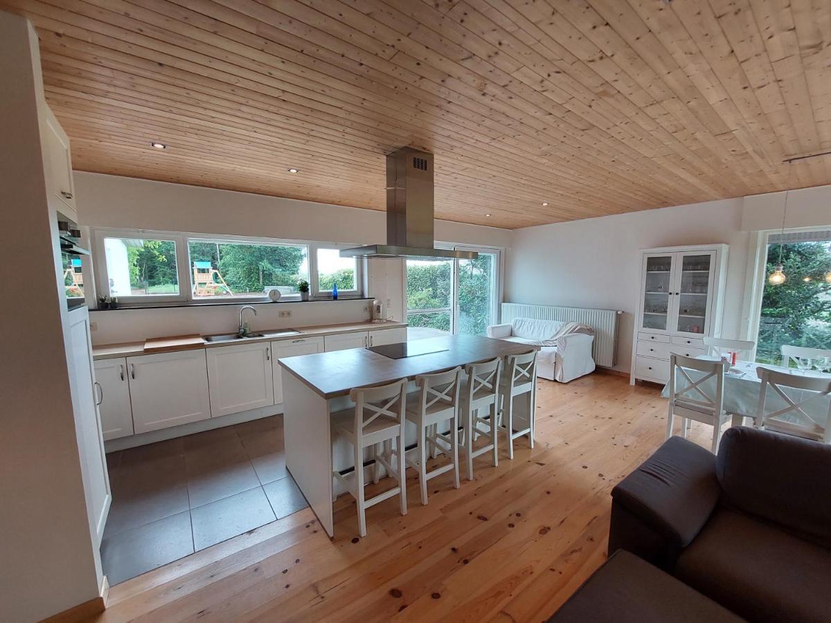 Vakantiewoning Met Permanent Verwarmd Zwembad En Sauna Koekelare 외부 사진